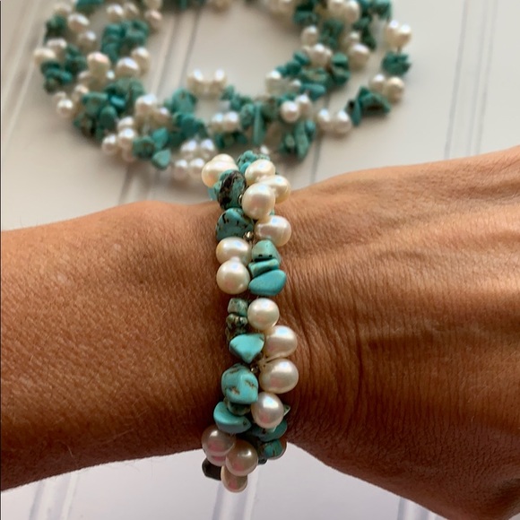 Turquoise and Pearl Necklace Set - Picture 4 of 4